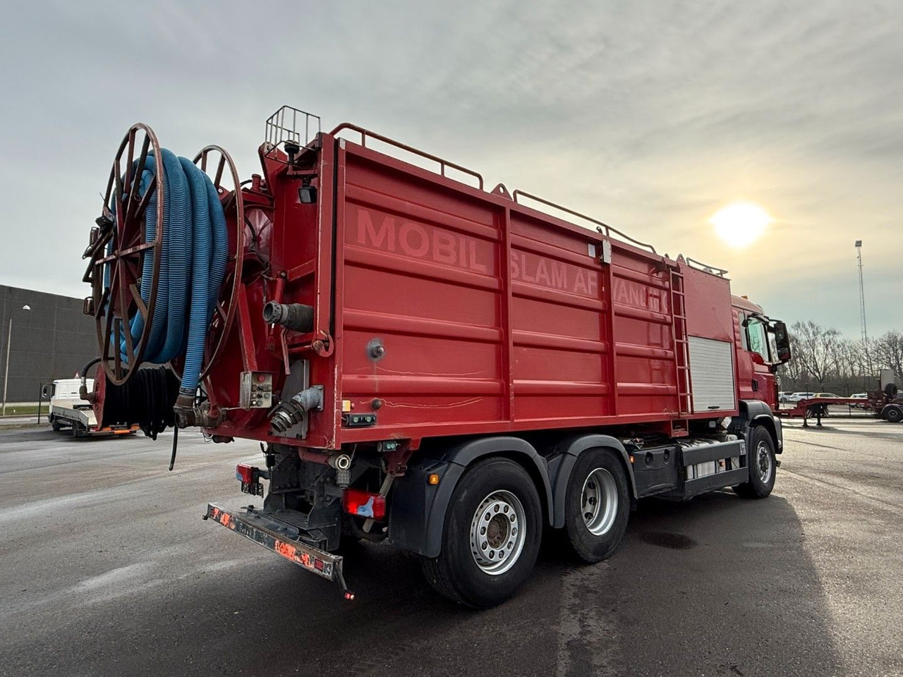 MAN TGS 28.360 6x4H*4 Hydrodrive / Simon Moos KSA MAN TGS 28.360 6x4H*4 Hydrodrive/Moos KSA VacuDrain - Camion hydrocureur: photos 4 MAN TGS 28.360 6x4H*4 Hydrodrive / Simon Moos KSA MAN TGS 28.360 6x4H*4 Hydrodrive/Moos KSA VacuDrain - Camion hydrocureur: photos 4