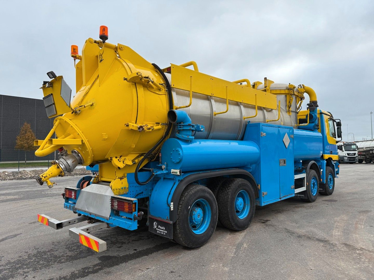 Mercedes-Benz Actros 4140 8x4 KOKS MEGAVAC 8000 ADR Dry Vac - Camion hydrocureur: photos 3 Mercedes-Benz Actros 4140 8x4 KOKS MEGAVAC 8000 ADR Dry Vac - Camion hydrocureur: photos 3