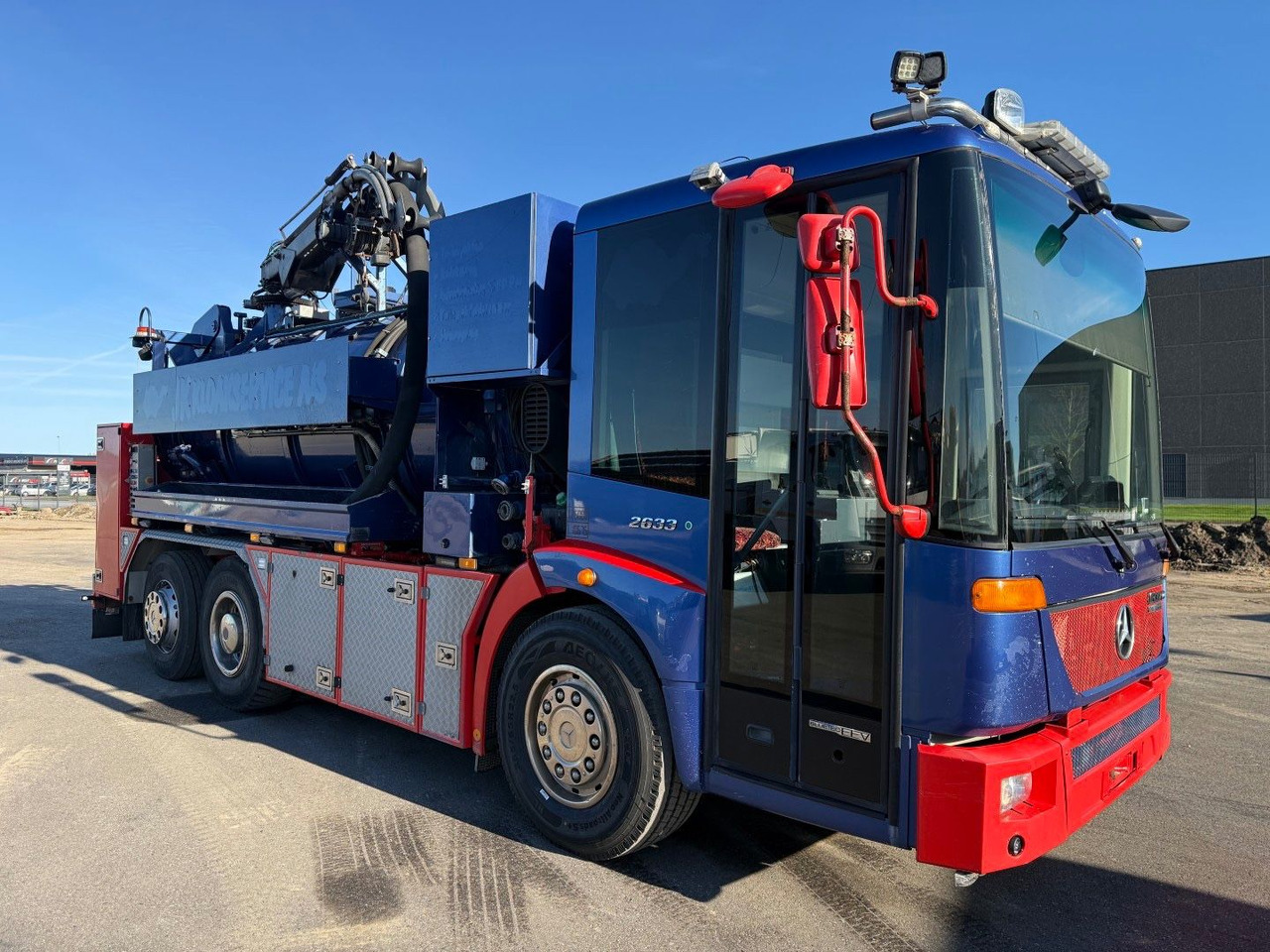 Mercedes-Benz Econic 2633 6x2*4 Hvidtved Larsen SLP309 Euro 5 - Camion hydrocureur: photos 2 Mercedes-Benz Econic 2633 6x2*4 Hvidtved Larsen SLP309 Euro 5 - Camion hydrocureur: photos 2