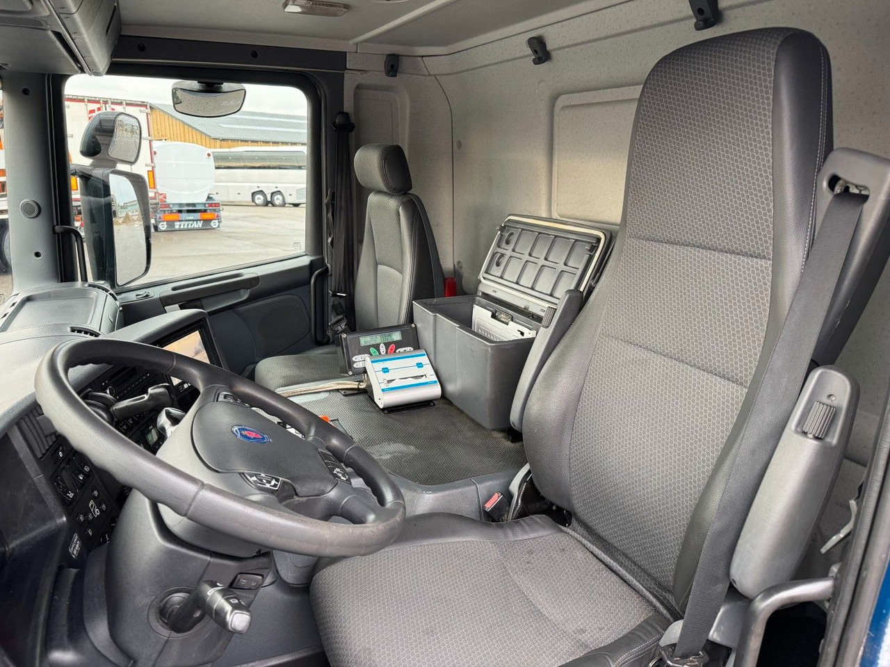 Scania P320 6x2*4 Euro 6 NTM 21 m3 - Benne à ordures ménagères: photos 5 Scania P320 6x2*4 Euro 6 NTM 21 m3 - Benne à ordures ménagères: photos 5