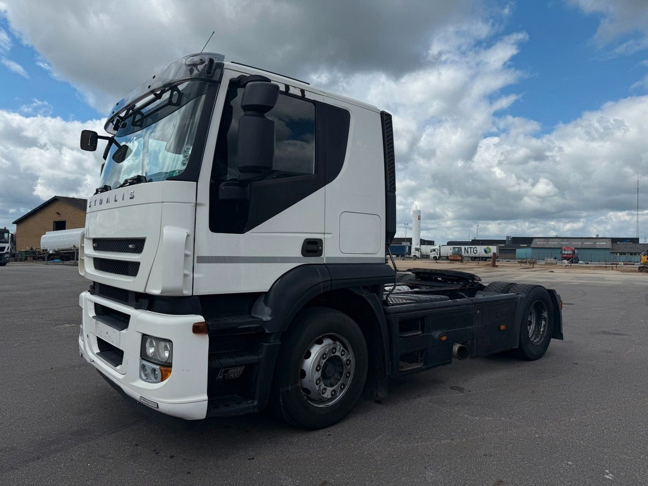 Iveco Stralis AT440S36T 4x2 - Tracteur routier: photos 1 Iveco Stralis AT440S36T 4x2 - Tracteur routier: photos 1