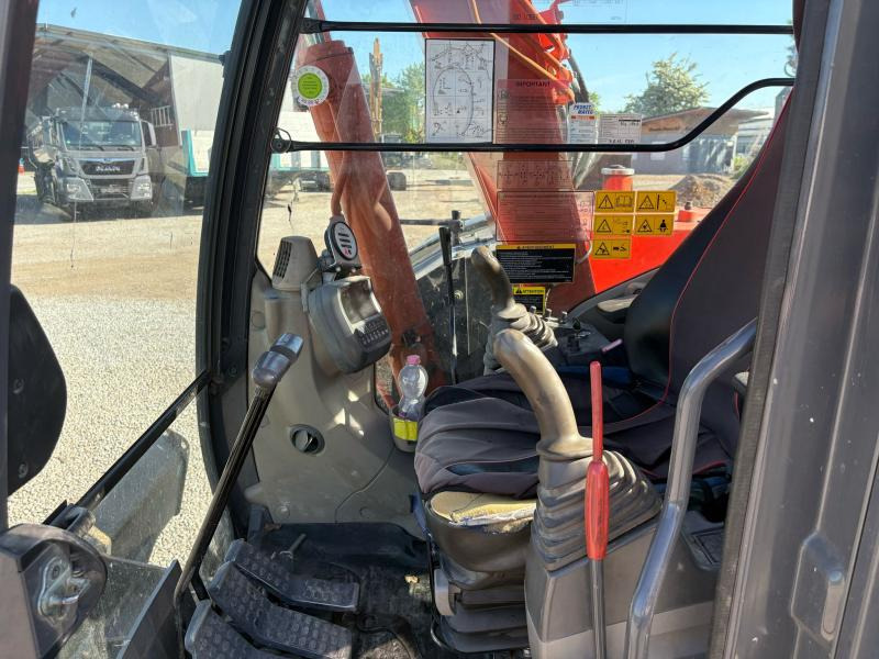 Hitachi ZX85US-3 - Mini pelle: photos 5 Hitachi ZX85US-3 - Mini pelle: photos 5