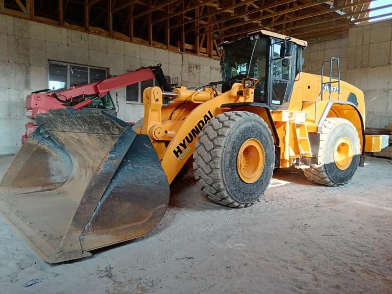 Hyundai HL975 - Chargeuse sur pneus: photos 2 Hyundai HL975 - Chargeuse sur pneus: photos 2