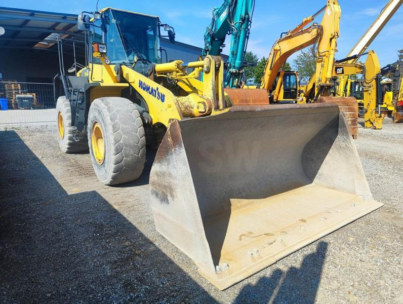 Komatsu WA380-6 Long Boom - Chargeuse sur pneus: photos 3 Komatsu WA380-6 Long Boom - Chargeuse sur pneus: photos 3