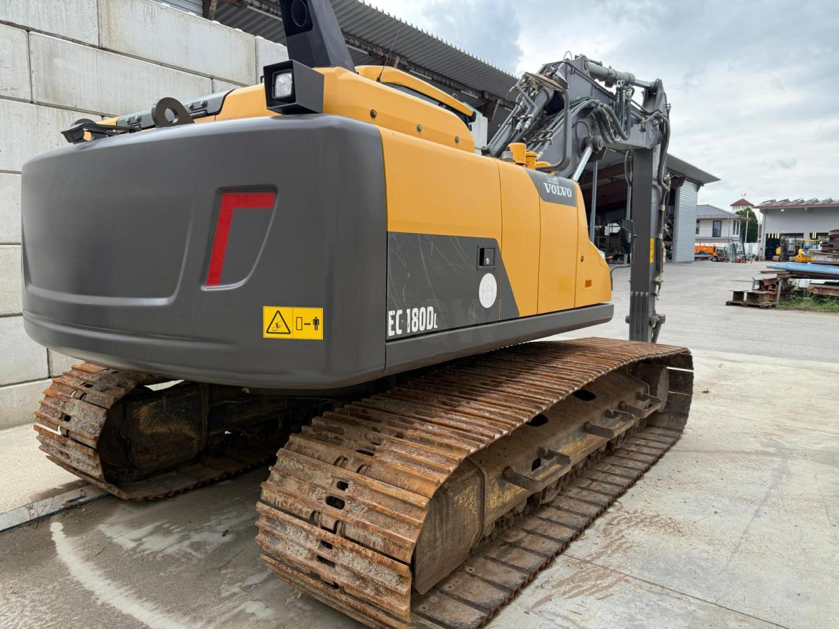 Volvo EC180 D - Pelle sur chenille: photos 2 Volvo EC180 D - Pelle sur chenille: photos 2