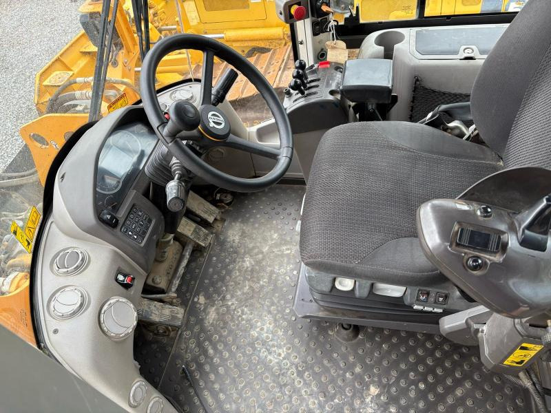 Volvo L70H - Chargeuse sur pneus: photos 5 Volvo L70H - Chargeuse sur pneus: photos 5