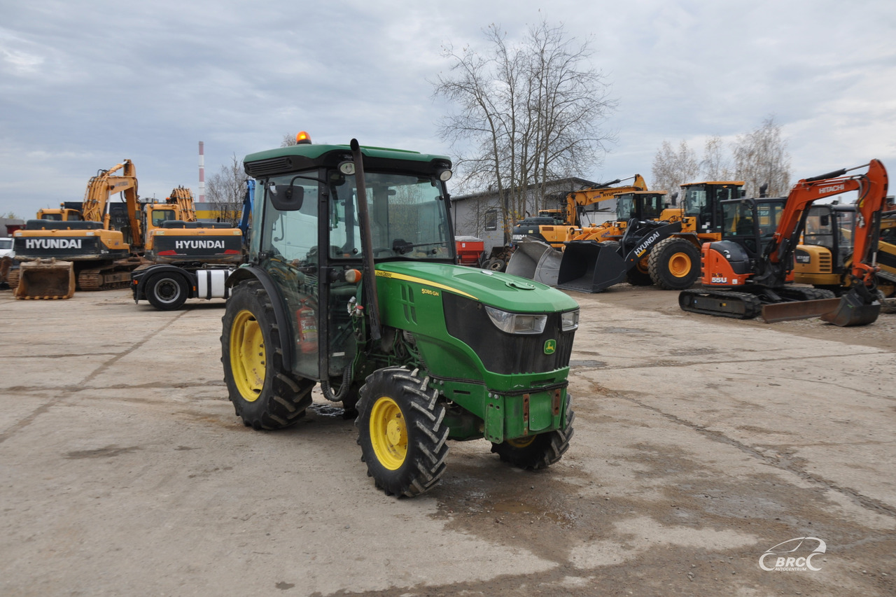 John Deere 5085 - Tracteur agricole: photos 2 John Deere 5085 - Tracteur agricole: photos 2
