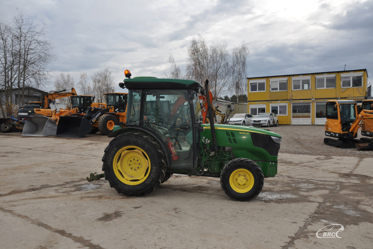 John Deere 5085 - Tracteur agricole: photos 4 John Deere 5085 - Tracteur agricole: photos 4