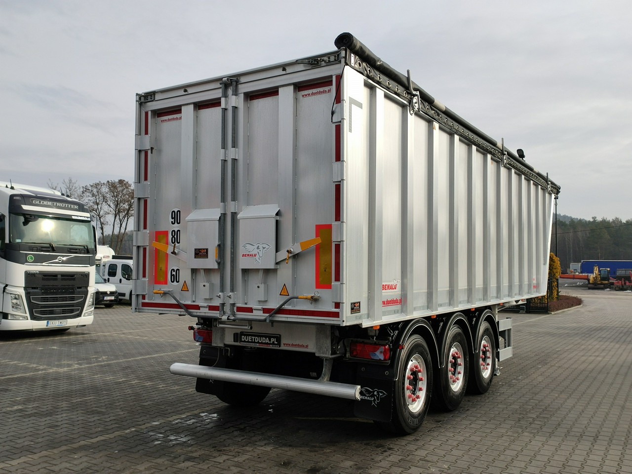 Benalu MULTIRUNNER 87 - Semi-remorque benne: photos 5 Benalu MULTIRUNNER 87 - Semi-remorque benne: photos 5