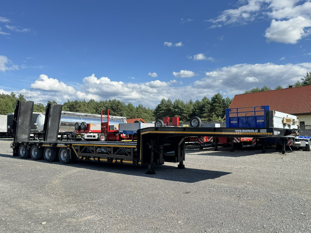 Bodex 4 osiowa NN4J Niskopodwoziówka Niskopodwozie Nowe Opony - Semi-remorque surbaissé: photos 5 Bodex 4 osiowa NN4J Niskopodwoziówka Niskopodwozie Nowe Opony - Semi-remorque surbaissé: photos 5