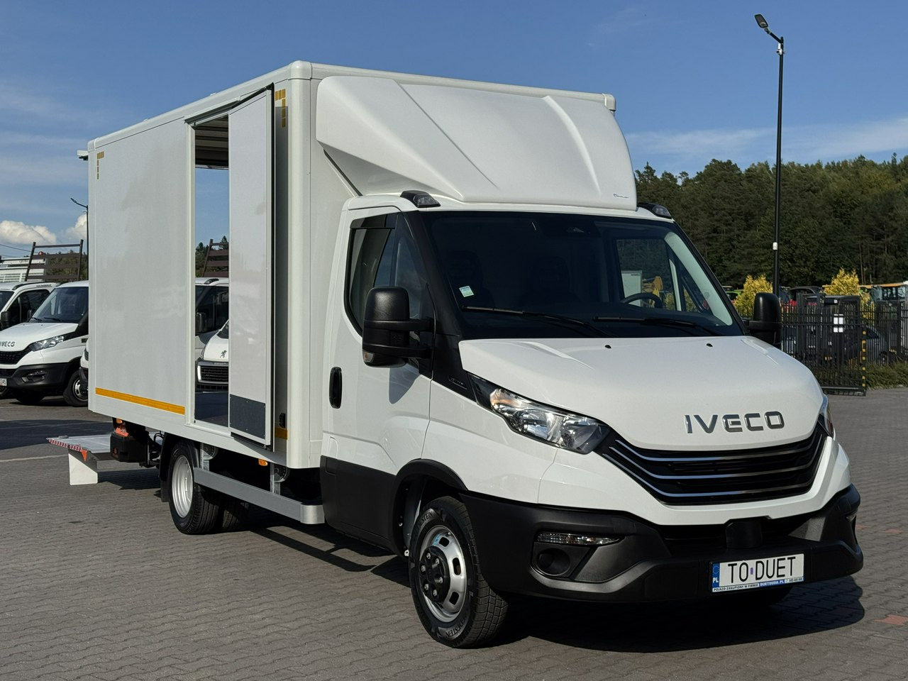 Iveco Daily 35C14 - Fourgon grand volume: photos 3 Iveco Daily 35C14 - Fourgon grand volume: photos 3
