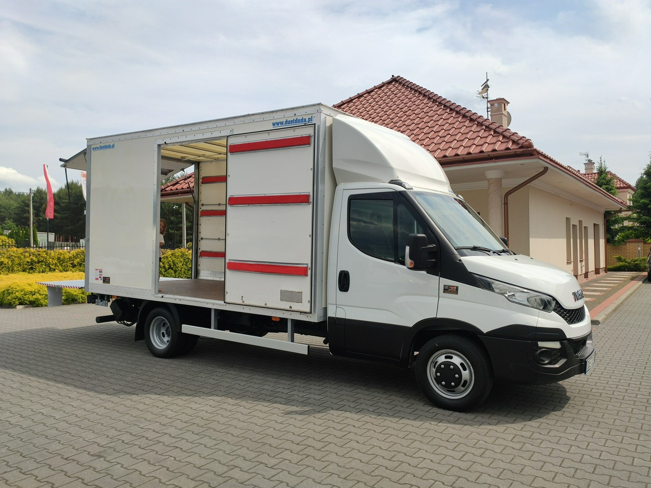 Iveco Daily 35C15 - Fourgon grand volume: photos 5 Iveco Daily 35C15 - Fourgon grand volume: photos 5