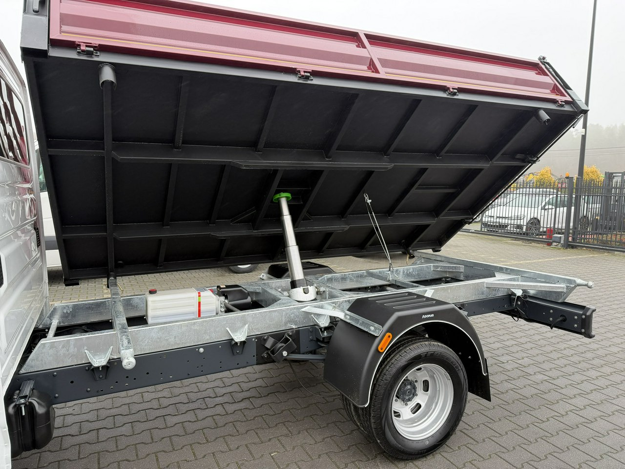 Iveco Daily 35C16 V - Utilitaire benne: photos 3 Iveco Daily 35C16 V - Utilitaire benne: photos 3