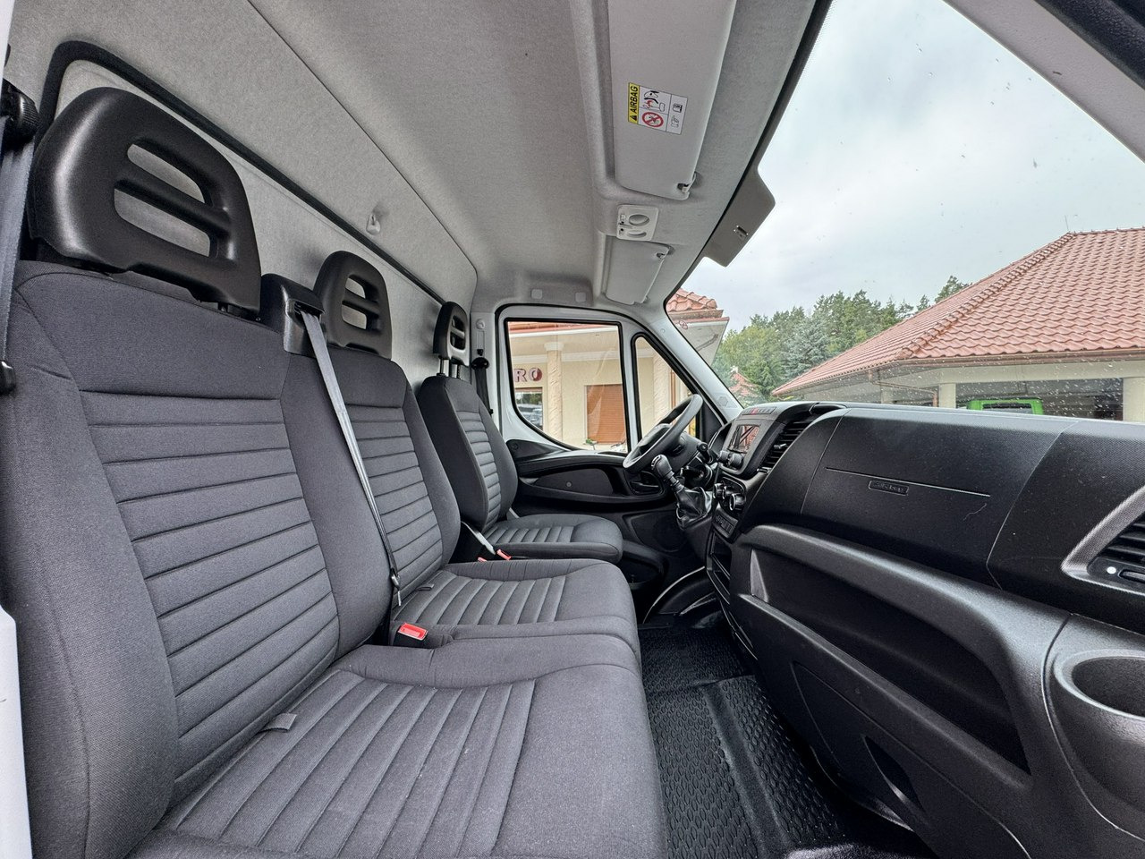 Fourgon grand volume Iveco Daily 35C16 V: photos 26 Fourgon grand volume Iveco Daily 35C16 V: photos 26