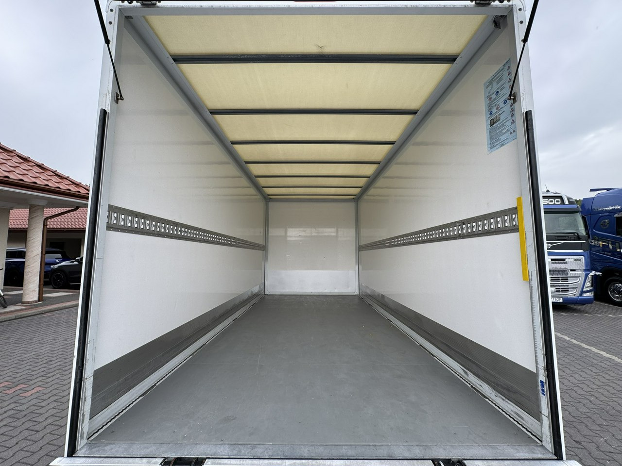 Fourgon grand volume Iveco Daily 35C16 V: photos 19 Fourgon grand volume Iveco Daily 35C16 V: photos 19