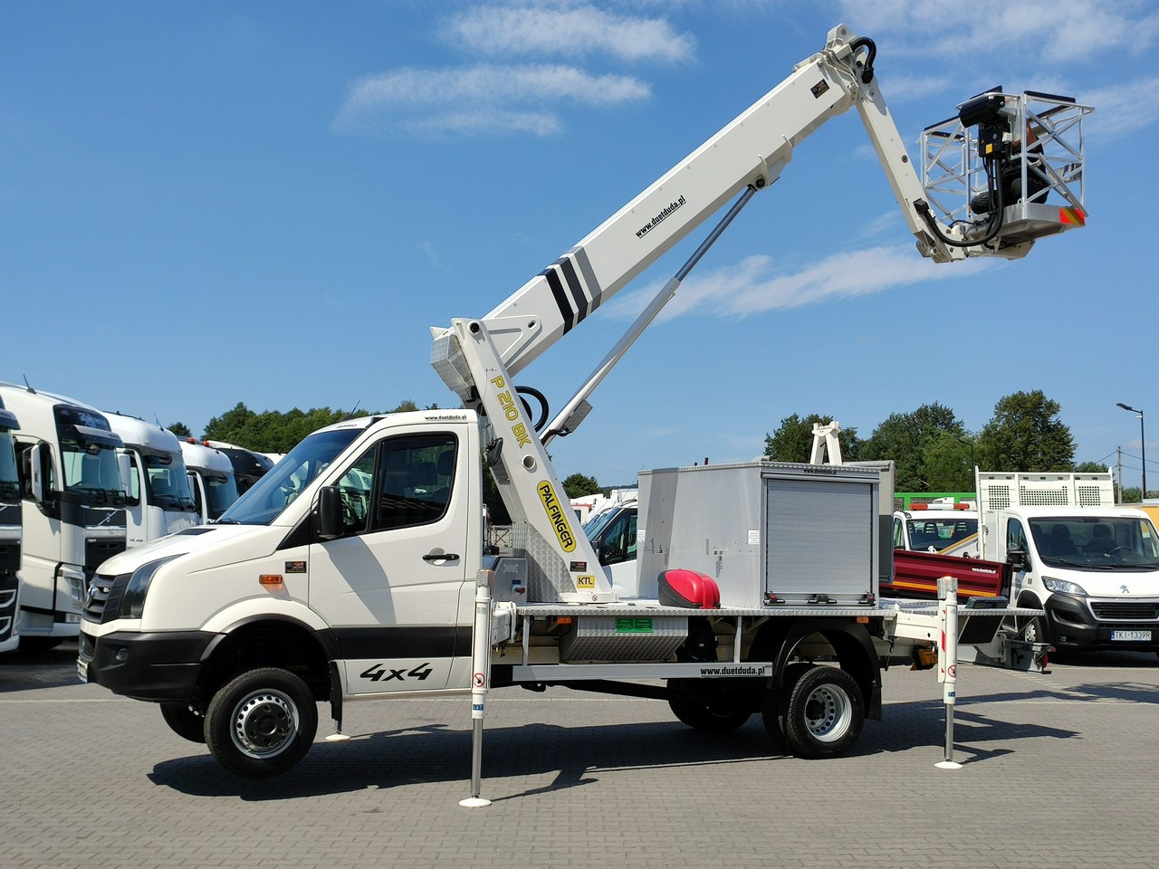 Iveco Volkswagen Crafter 4x4 Zwyżka 21m Palfinger P210BK JIP-Ogon udt - Camion avec nacelle: photos 2 Iveco Volkswagen Crafter 4x4 Zwyżka 21m Palfinger P210BK JIP-Ogon udt - Camion avec nacelle: photos 2
