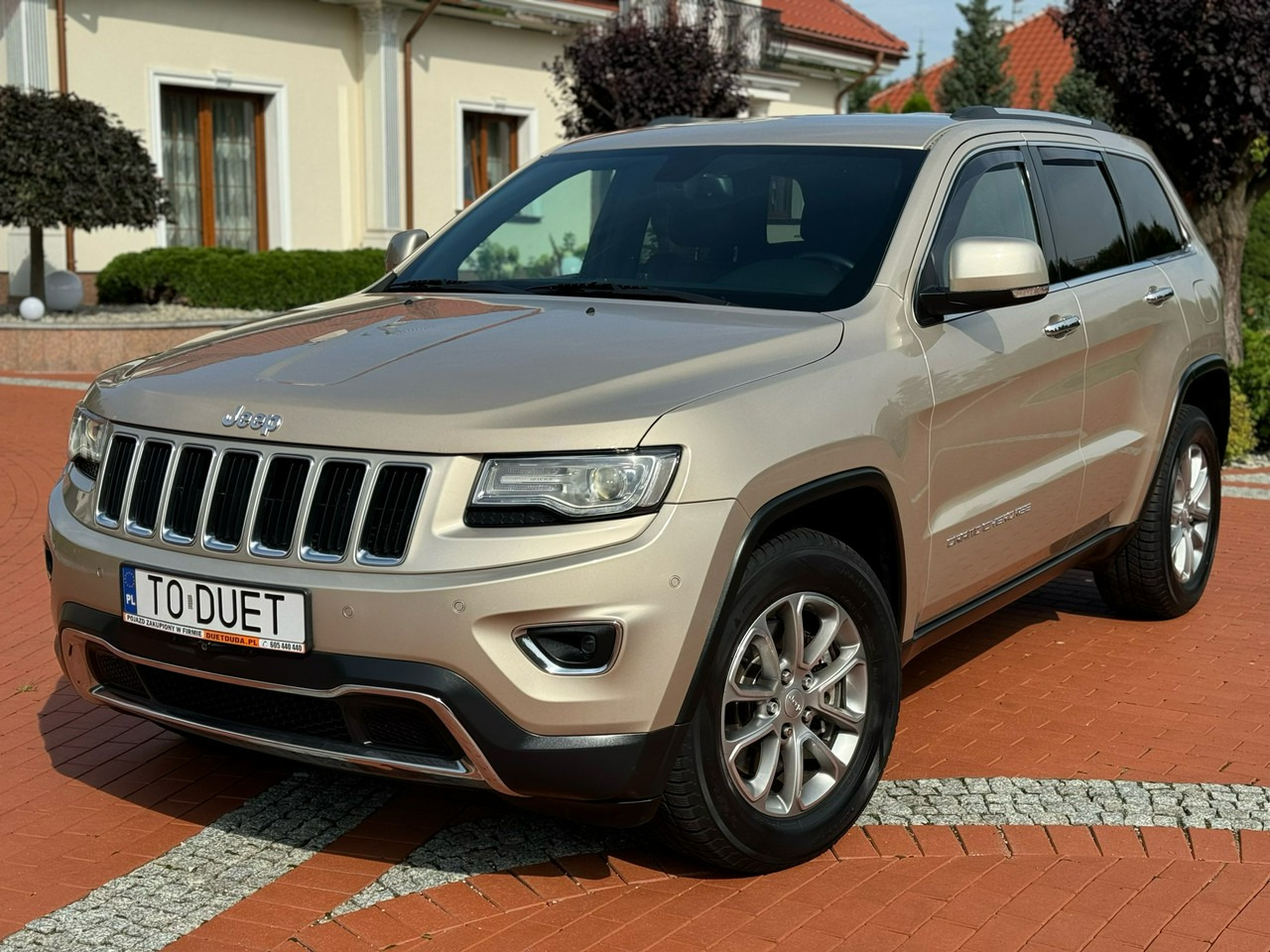Jeep Grand Cherokee - SUV: photos 3 Jeep Grand Cherokee - SUV: photos 3