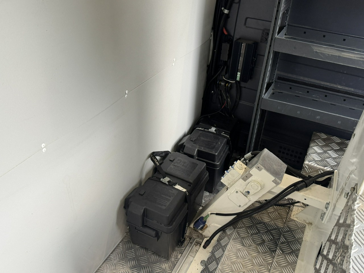 Camion avec nacelle Mercedes Sprinter Zwyżka Podnośnik Koszowy KLUBB K42P UDT WUMAG GSR: photos 17 Camion avec nacelle Mercedes Sprinter Zwyżka Podnośnik Koszowy KLUBB K42P UDT WUMAG GSR: photos 17