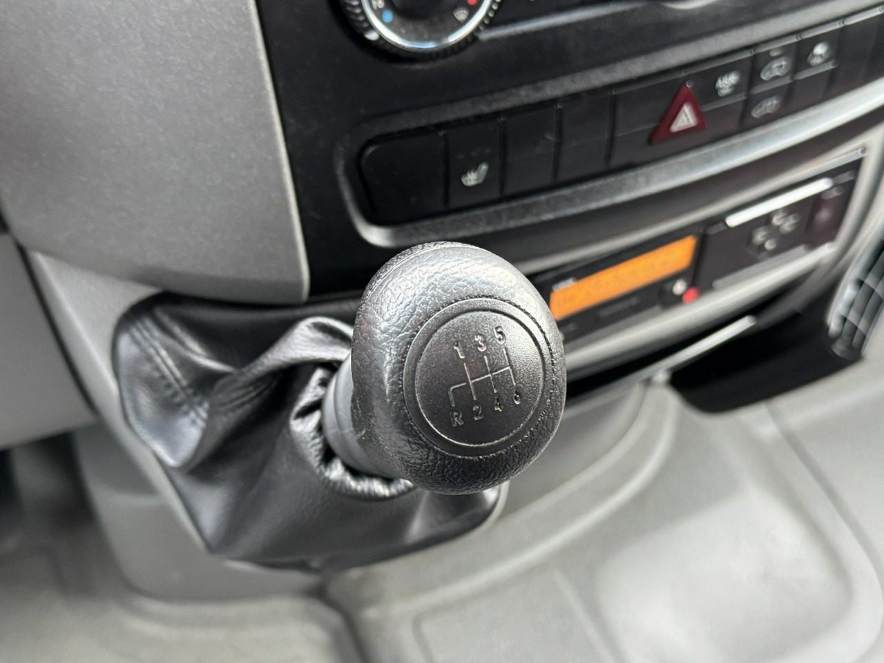 Camion avec nacelle Mercedes Sprinter Zwyżka Podnośnik Koszowy KLUBB K42P UDT WUMAG GSR: photos 36 Camion avec nacelle Mercedes Sprinter Zwyżka Podnośnik Koszowy KLUBB K42P UDT WUMAG GSR: photos 36