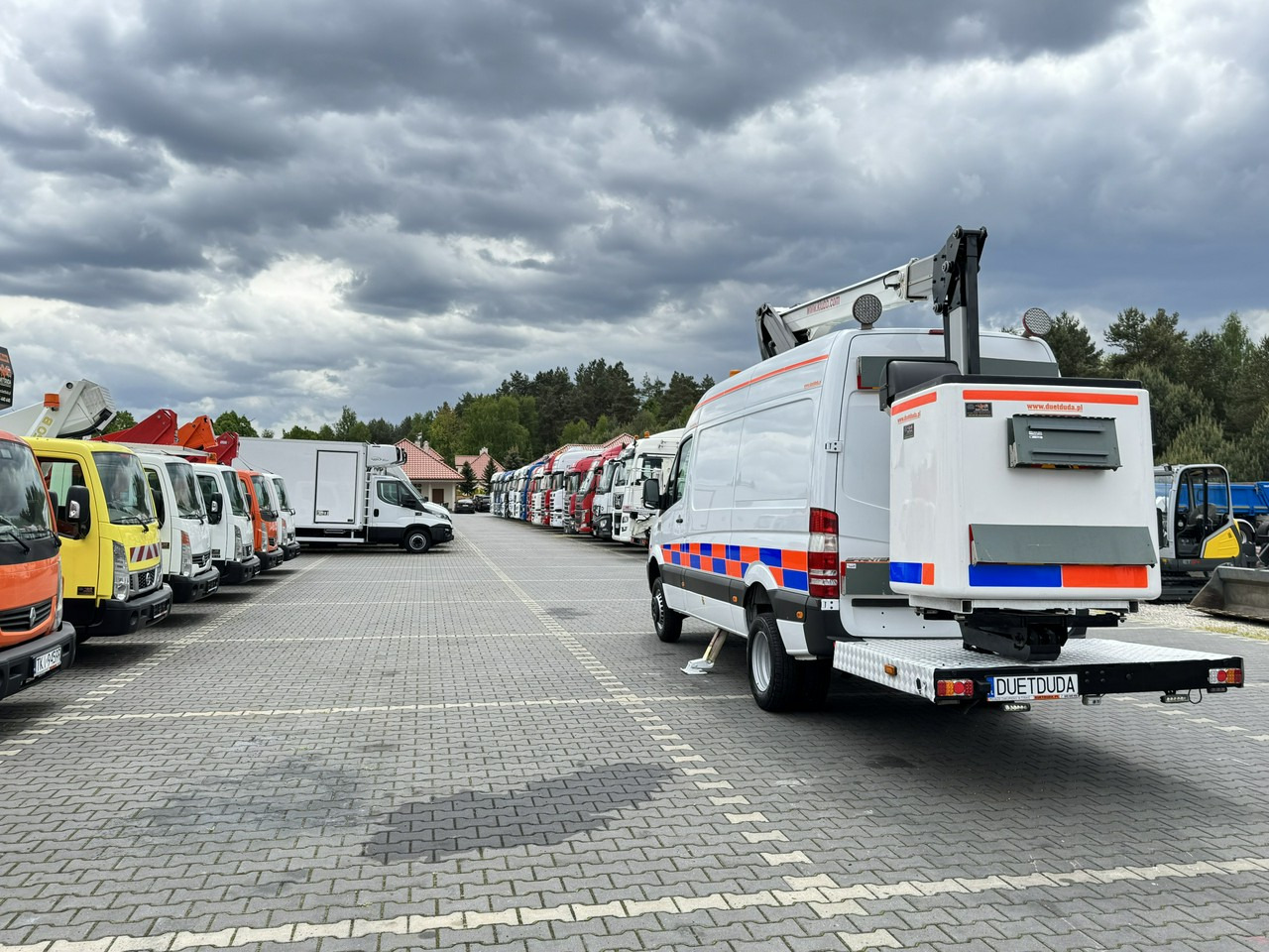 Camion avec nacelle Mercedes Sprinter Zwyżka Podnośnik Koszowy KLUBB K42P UDT WUMAG GSR: photos 18 Camion avec nacelle Mercedes Sprinter Zwyżka Podnośnik Koszowy KLUBB K42P UDT WUMAG GSR: photos 18
