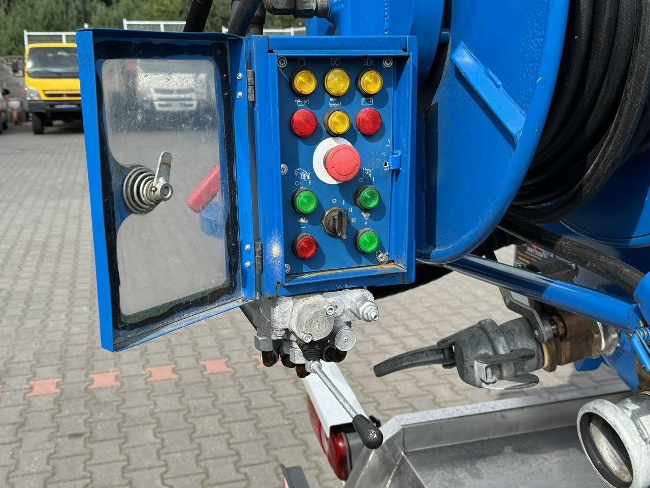 Camion hydrocureur Mitsubishi Canter 7C18 3.0/150 KM Asenizcyjny: photos 20