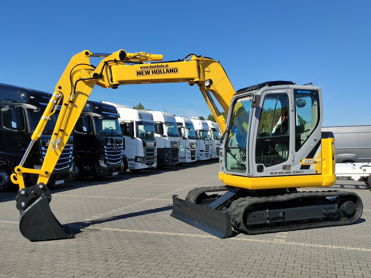 New Holland E90B SR -2 Gąsienicowa 10ton - Mini pelle: photos 3 New Holland E90B SR -2 Gąsienicowa 10ton - Mini pelle: photos 3