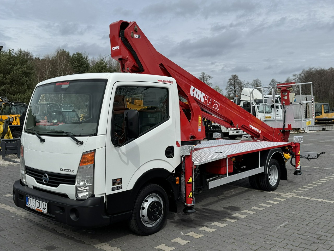 Nissan Cabstar en crédit-bail Nissan Cabstar: photos 12