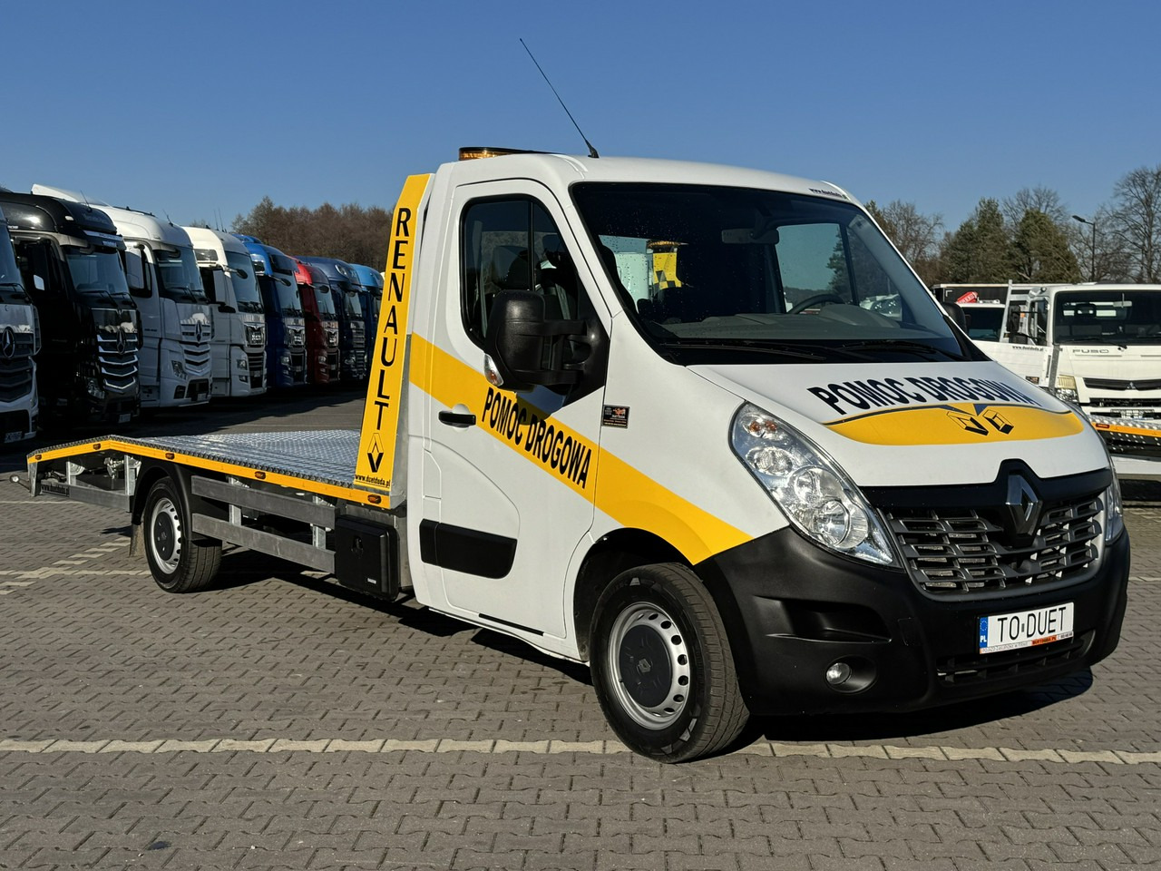 Renault Master - Remorqueuse: photos 1 Renault Master - Remorqueuse: photos 1