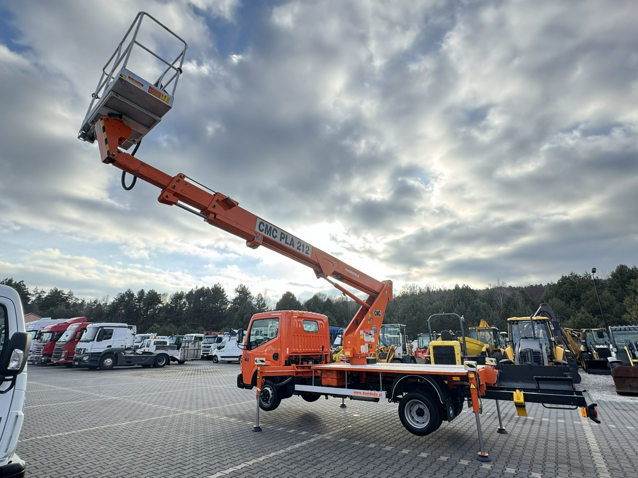 Camion avec nacelle Renault Maxity: photos 13