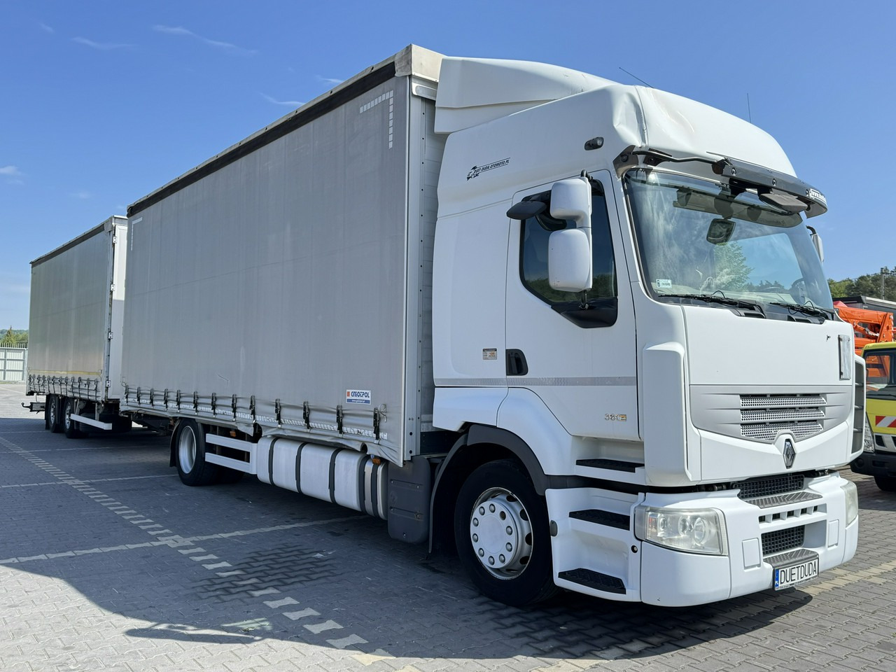Renault Premium 380 DXi Euro 5 Firana 19 Palet Dach Zsuwany 18ton DMC - Camion à rideaux coulissants: photos 2 Renault Premium 380 DXi Euro 5 Firana 19 Palet Dach Zsuwany 18ton DMC - Camion à rideaux coulissants: photos 2