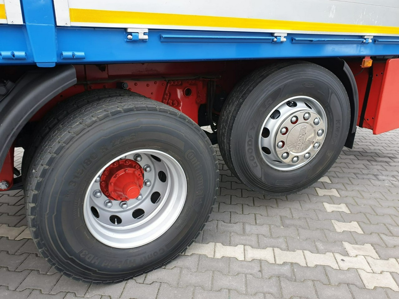 Camion plateau, Camion grue Scania R 400 LB 6x2 HDS Budowlanka Widły Oś Skrętna Super Stan: photos 9