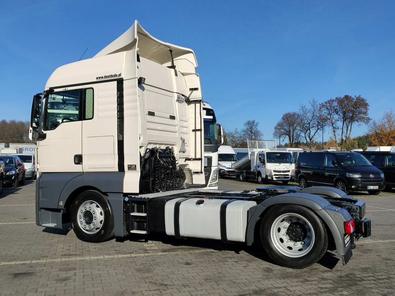 MAN TGX 18.440 Low Deck XLX EURO 6 Retarder SUPER STAN!!! - Tracteur routier: photos 4 MAN TGX 18.440 Low Deck XLX EURO 6 Retarder SUPER STAN!!! - Tracteur routier: photos 4