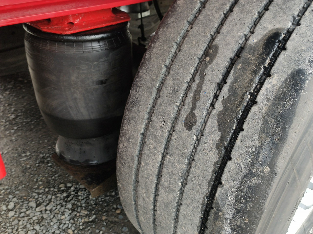 Semi-remorque rideaux coulissants Wielton Standard Osie SAF: photos 18 Semi-remorque rideaux coulissants Wielton Standard Osie SAF: photos 18