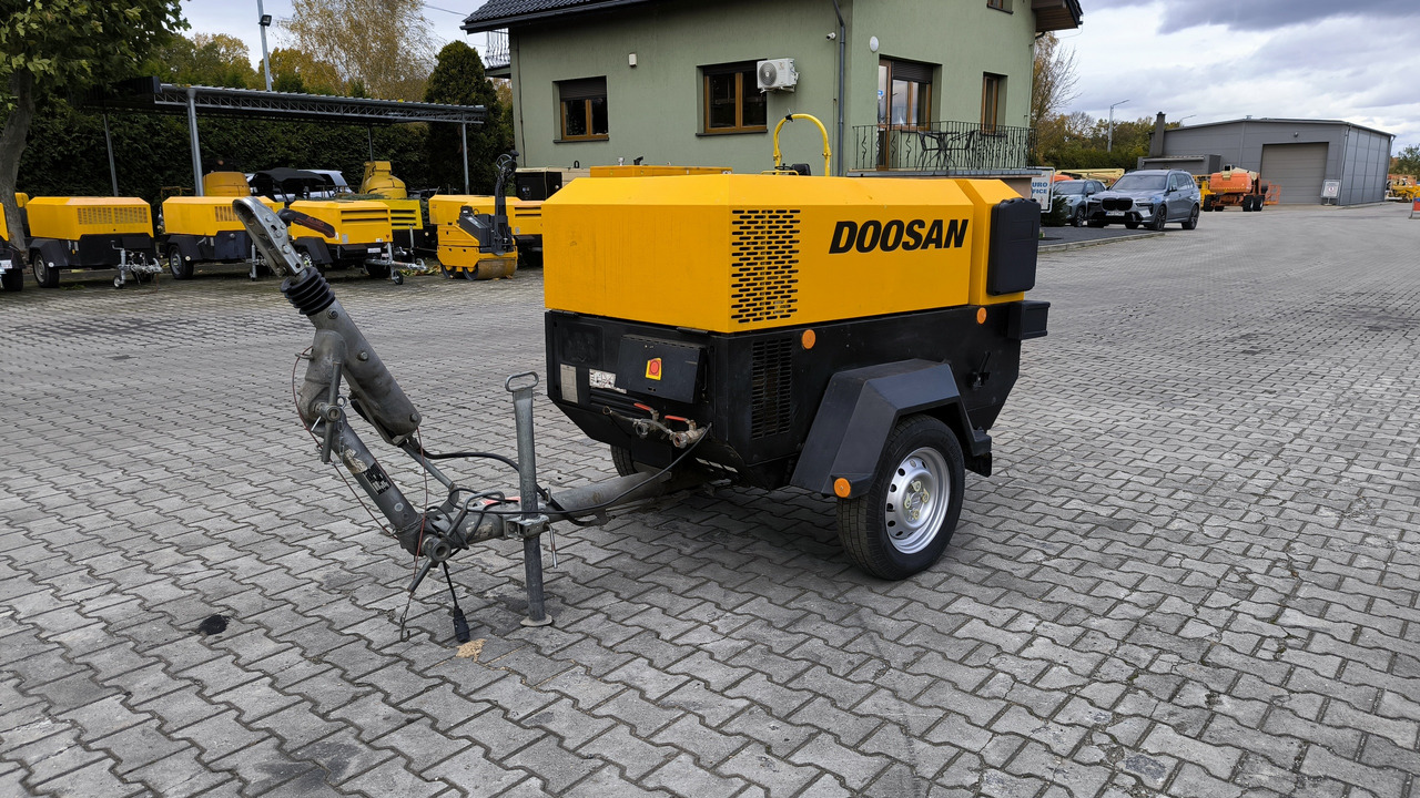 DOOSAN 741 - Compresseur d'air: photos 1 DOOSAN 741 - Compresseur d'air: photos 1