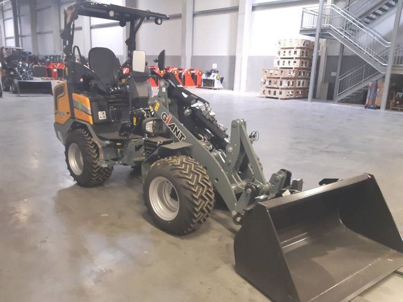 Giant G 2700 E X-Tra Elektro / electric - Mini chargeuse: photos 4 Giant G 2700 E X-Tra Elektro / electric - Mini chargeuse: photos 4