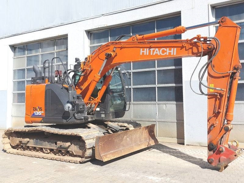 Hitachi ZX 135 US-6 - Pelle sur chenille: photos 4 Hitachi ZX 135 US-6 - Pelle sur chenille: photos 4