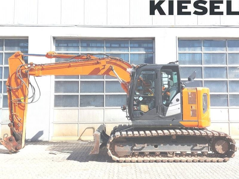 Hitachi ZX 135 US-6 - Pelle sur chenille: photos 1 Hitachi ZX 135 US-6 - Pelle sur chenille: photos 1