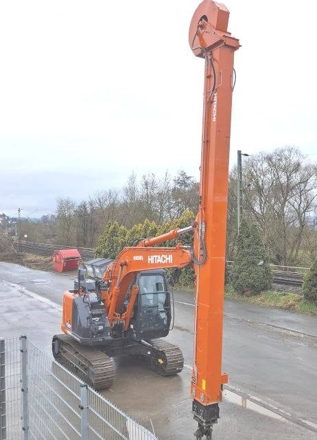 Hitachi ZX 135 US-6 Teledipper - Pelle sur chenille: photos 4 Hitachi ZX 135 US-6 Teledipper - Pelle sur chenille: photos 4