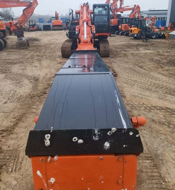 Hitachi ZX 210 LC-6 Teledipper - Pelle sur chenille: photos 4 Hitachi ZX 210 LC-6 Teledipper - Pelle sur chenille: photos 4