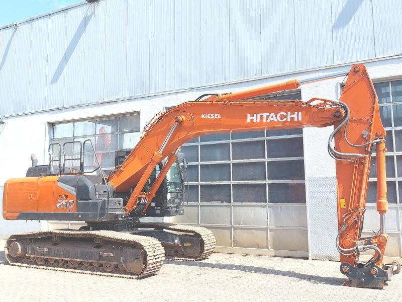 Hitachi ZX 250 LCN-7 - Pelle sur chenille: photos 4 Hitachi ZX 250 LCN-7 - Pelle sur chenille: photos 4