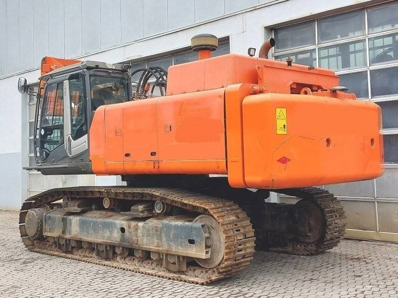 Hitachi ZX 520 LCD-3 - Pelle de démolition: photos 3 Hitachi ZX 520 LCD-3 - Pelle de démolition: photos 3