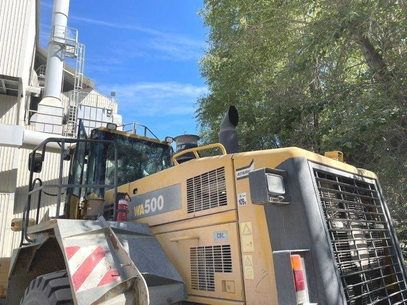Komatsu WA 500-6 - Chargeuse sur pneus: photos 3 Komatsu WA 500-6 - Chargeuse sur pneus: photos 3