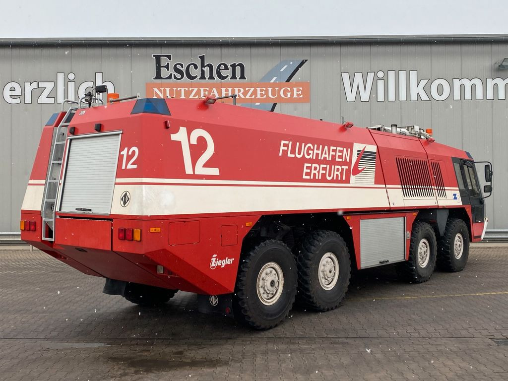 MAN 38.000 VFAEG 8x8 Flugfeldlöschfahrzeug | Ziegler - Camion: photos 4 MAN 38.000 VFAEG 8x8 Flugfeldlöschfahrzeug | Ziegler - Camion: photos 4
