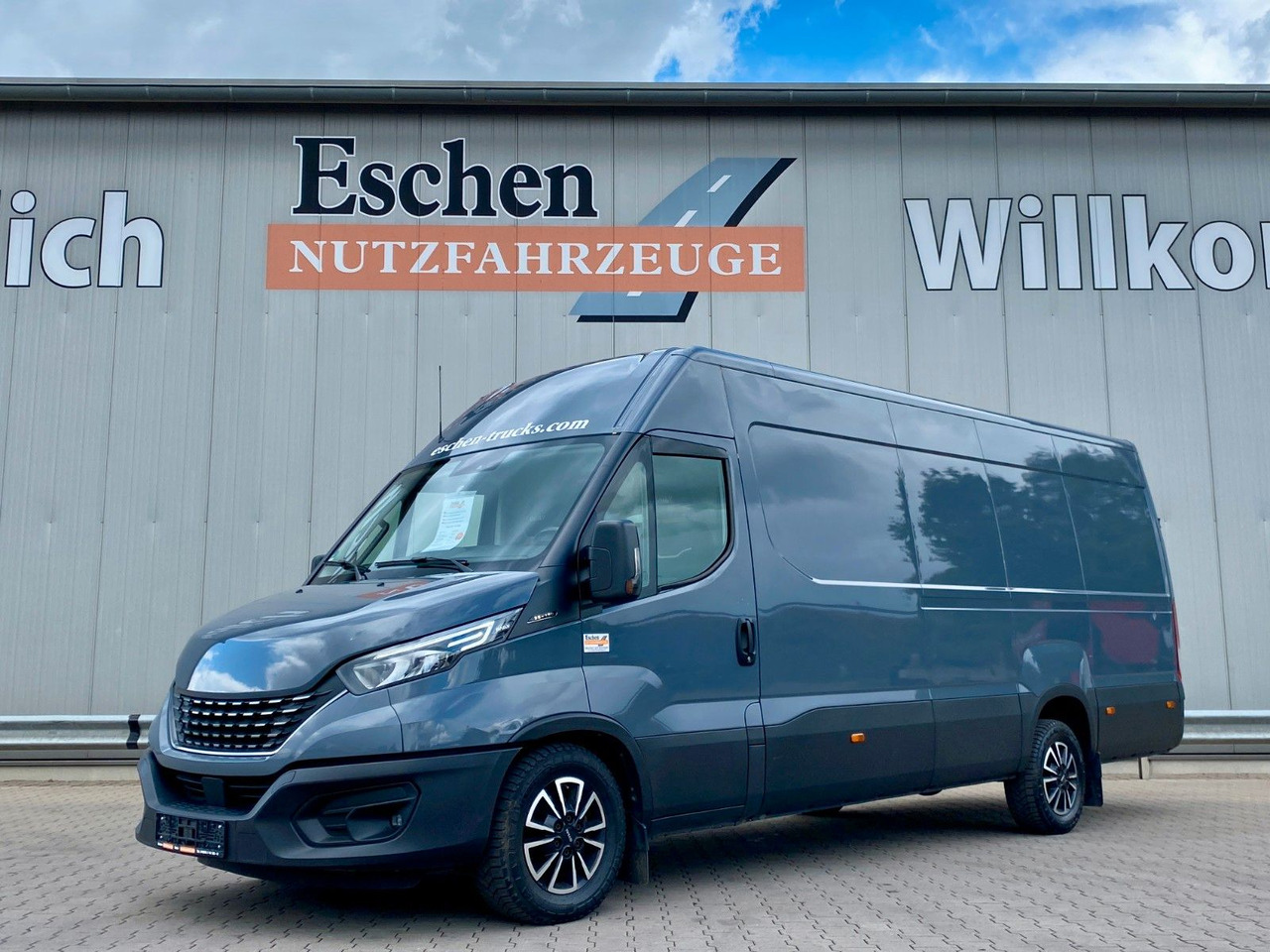 Iveco 35 S 16 Daily | Schiebetür*Kamera*Navi*AC*1.Hand - Transport de personnes: photos 1 Iveco 35 S 16 Daily | Schiebetür*Kamera*Navi*AC*1.Hand - Transport de personnes: photos 1