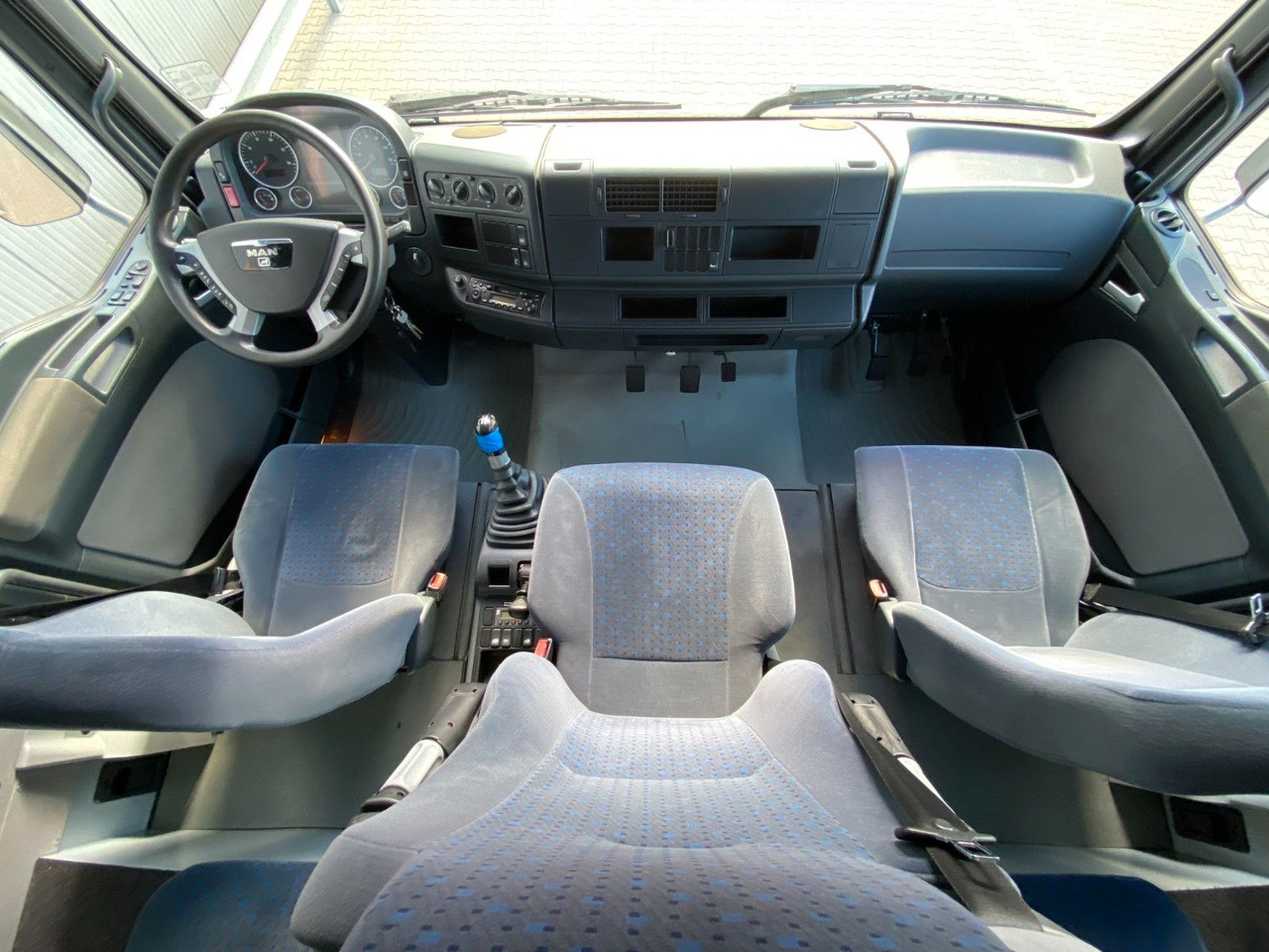 Camion porte-conteneur/ Caisse mobile MAN TGA 18.350 LL Fahrschule*Driving school*5 Sitze MAN TGA 18.350 LL Fahrschule*Driving school*5 Sitze: photos 14