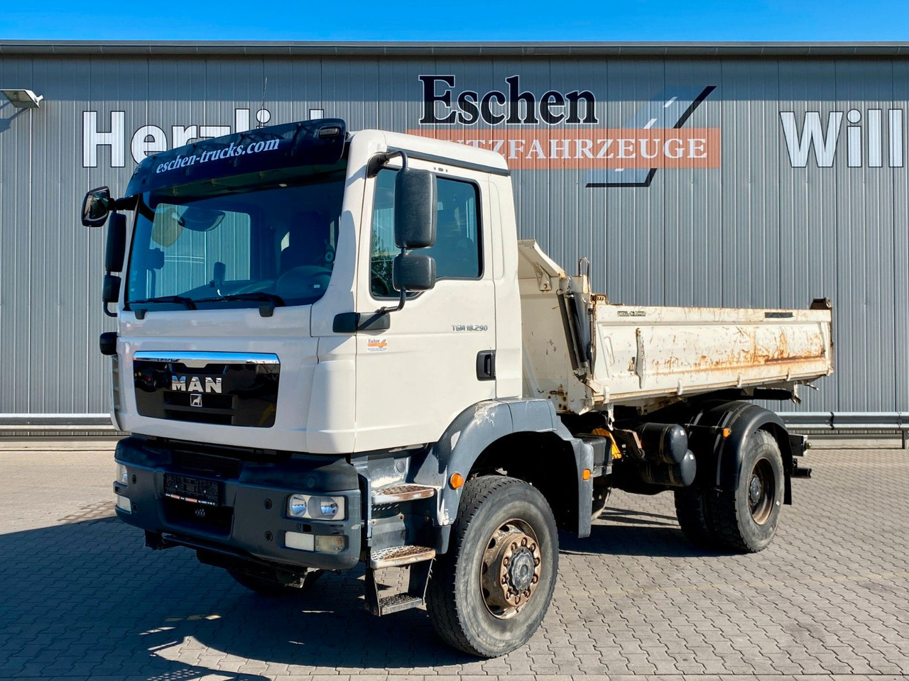 MAN TGM 18.290 4x4 | MEILLER*AHK*Oel*Blatt*1.Hand - Camion benne: photos 2 MAN TGM 18.290 4x4 | MEILLER*AHK*Oel*Blatt*1.Hand - Camion benne: photos 2