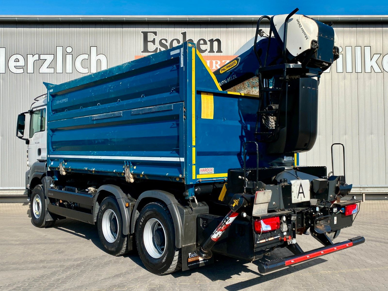MAN TGS 33.500 6x4 BB | Palfinger M12L80*Bordmatik MAN TGS 33.500 6x4 BB | Palfinger M12L80*Bordmatik - Camion benne, Camion grue: photos 4 MAN TGS 33.500 6x4 BB | Palfinger M12L80*Bordmatik MAN TGS 33.500 6x4 BB | Palfinger M12L80*Bordmatik - Camion benne, Camion grue: photos 4