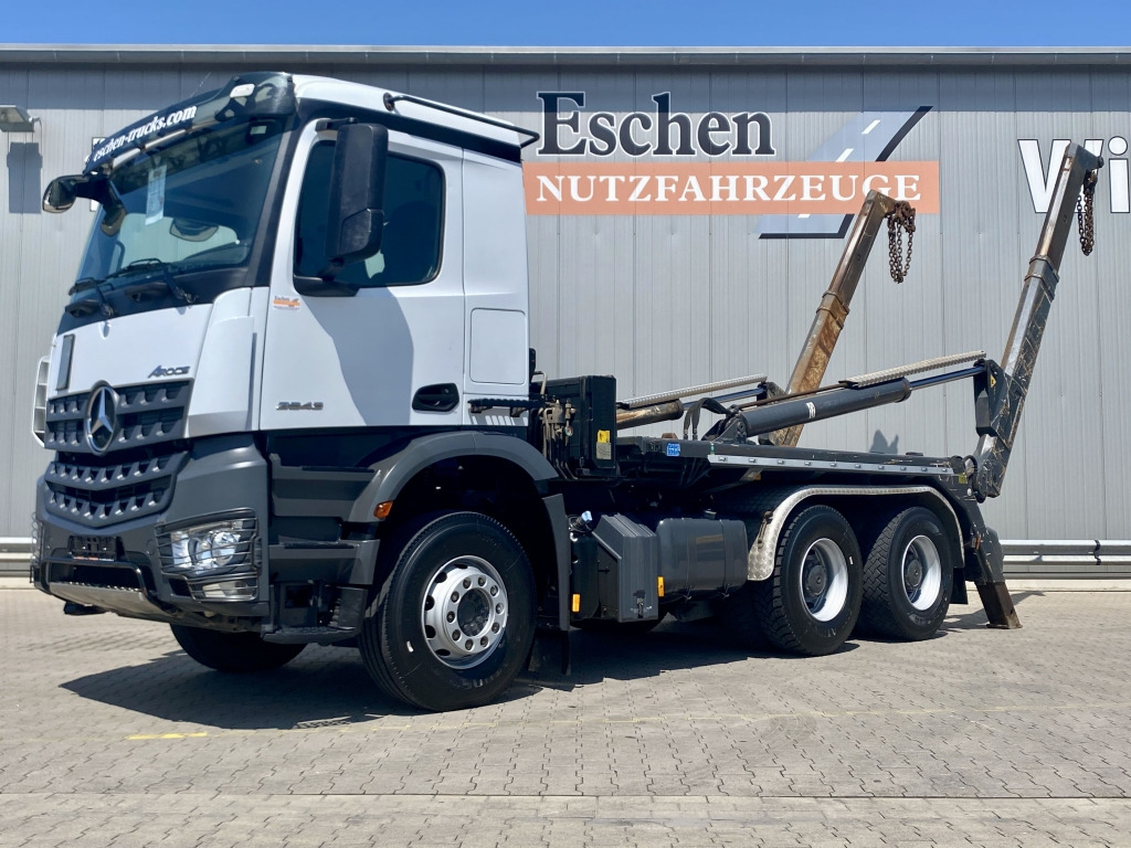 Mercedes-Benz 2643 L 6x4 - Camion multibenne: photos 1 Mercedes-Benz 2643 L 6x4 - Camion multibenne: photos 1