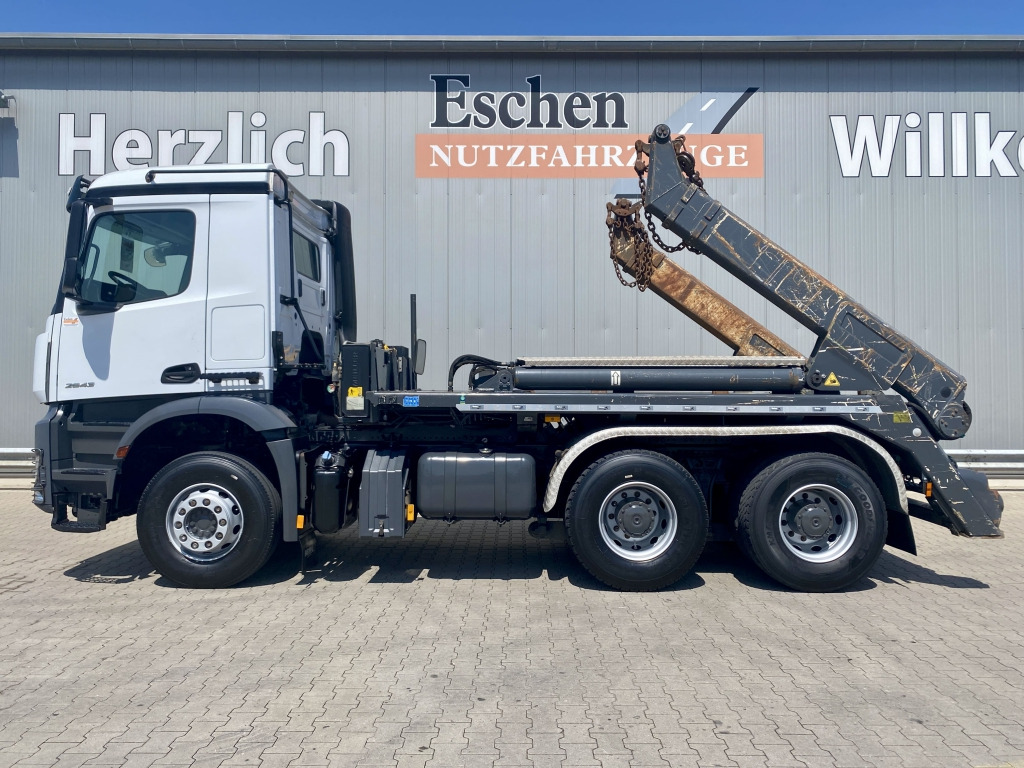 Mercedes-Benz 2643 L 6x4 - Camion multibenne: photos 2 Mercedes-Benz 2643 L 6x4 - Camion multibenne: photos 2
