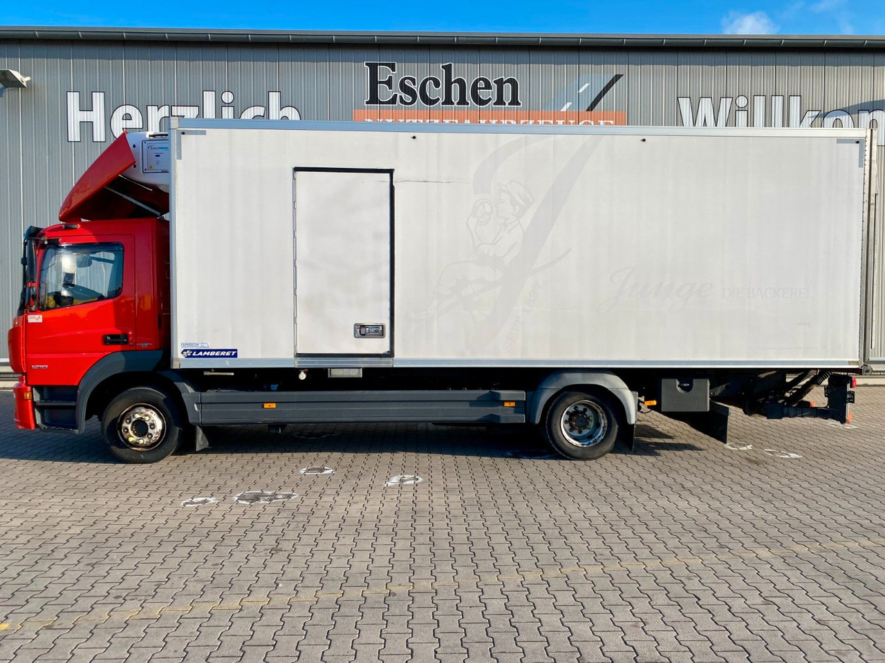 Mercedes-Benz Atego 1218 L Diesel/Netz*LBW*Carrier Supra 850Mt Mercedes-Benz Atego 1218 L Diesel/Netz*LBW*Carrier Supra 850Mt - Camion frigorifique: photos 2 Mercedes-Benz Atego 1218 L Diesel/Netz*LBW*Carrier Supra 850Mt Mercedes-Benz Atego 1218 L Diesel/Netz*LBW*Carrier Supra 850Mt - Camion frigorifique: photos 2
